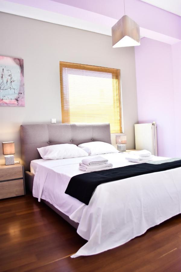 Βright Walled Designed Apt In Glyfada Center 雅典 外观 照片