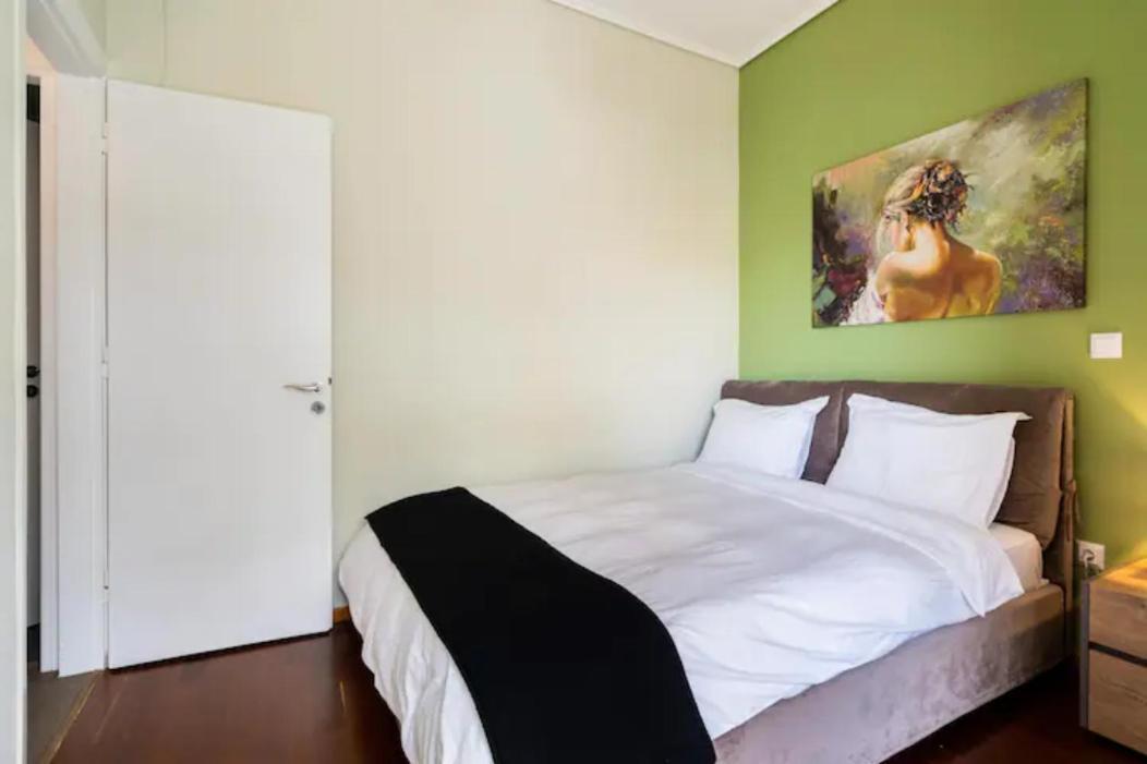 Βright Walled Designed Apt In Glyfada Center 雅典 外观 照片